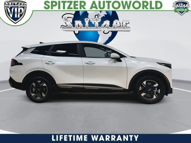 New 2026 Snow White Pearl Kia LX image 10