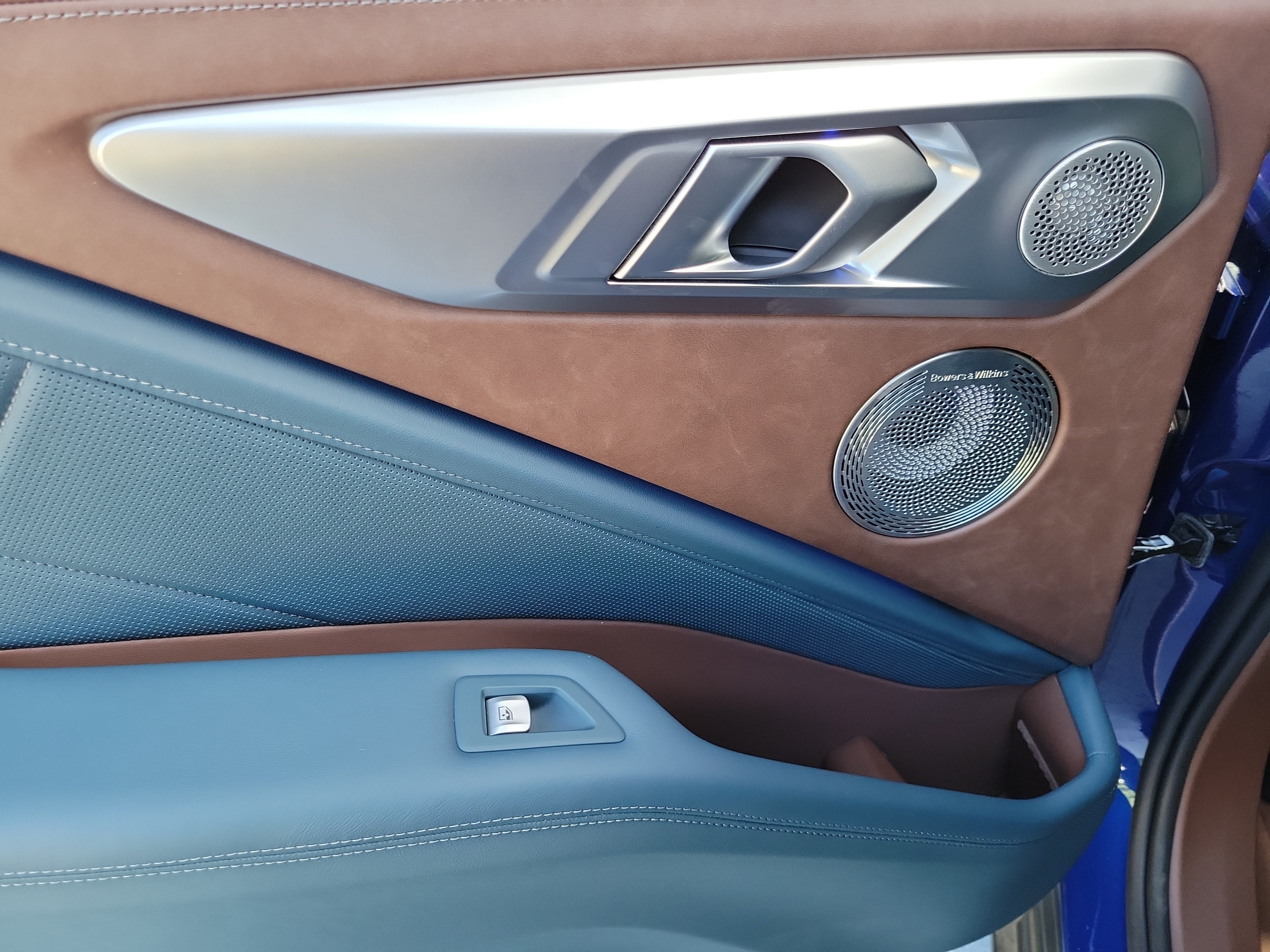 New 2026 Marina Bay Blue Metallic BMW Label image 10