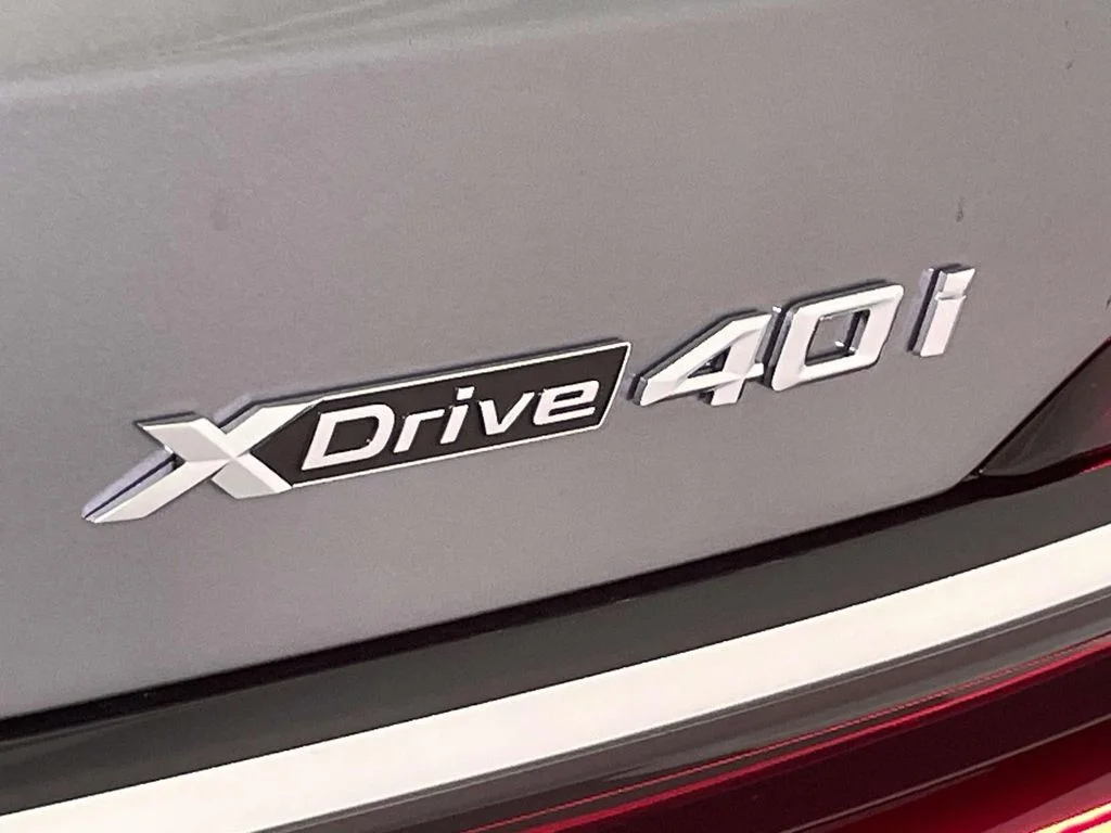 New 2027 Gray BMW xDrive40i image 11