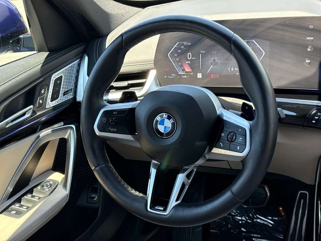Used 2025 Blue BMW xDrive28i image 21