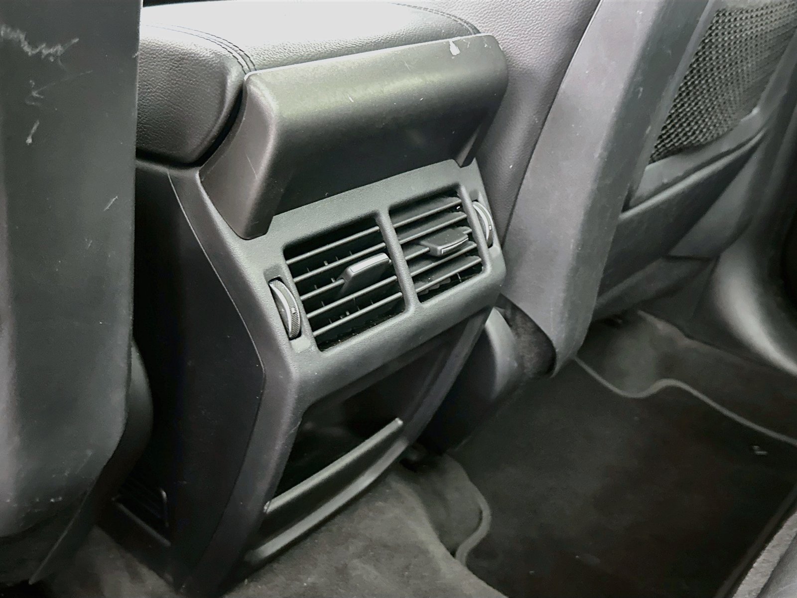 Used 2013 Gray Land Rover Pure image 27