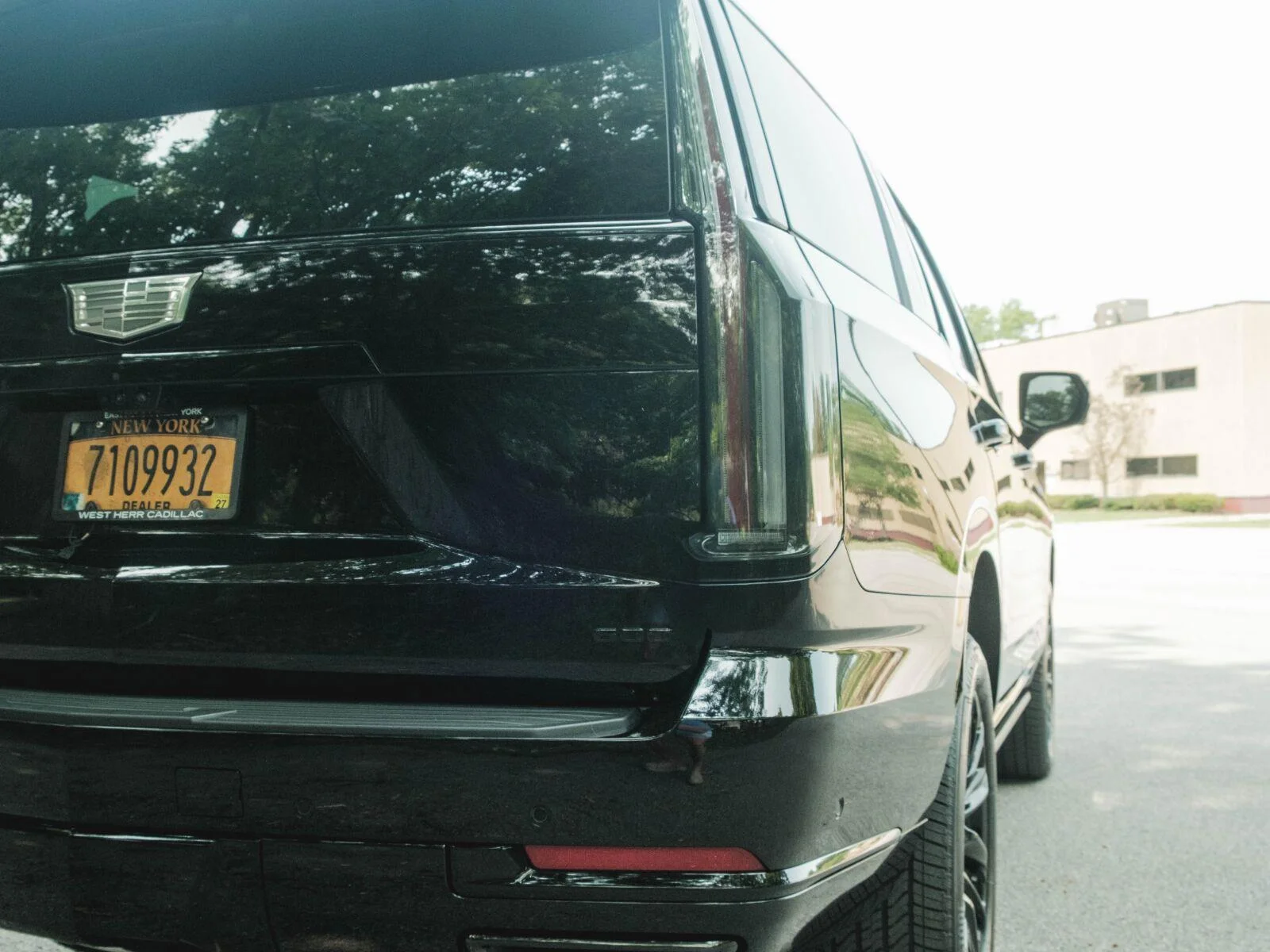 2026 Cadillac Escalade Sport - Photo 11