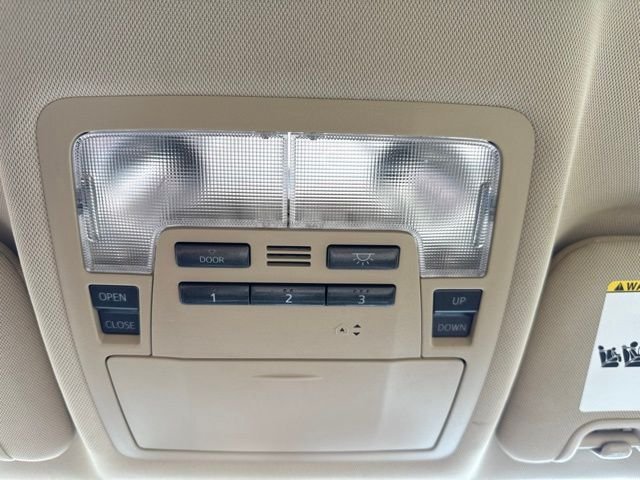 Used 2014 Blue Toyota XLE V6 image 20
