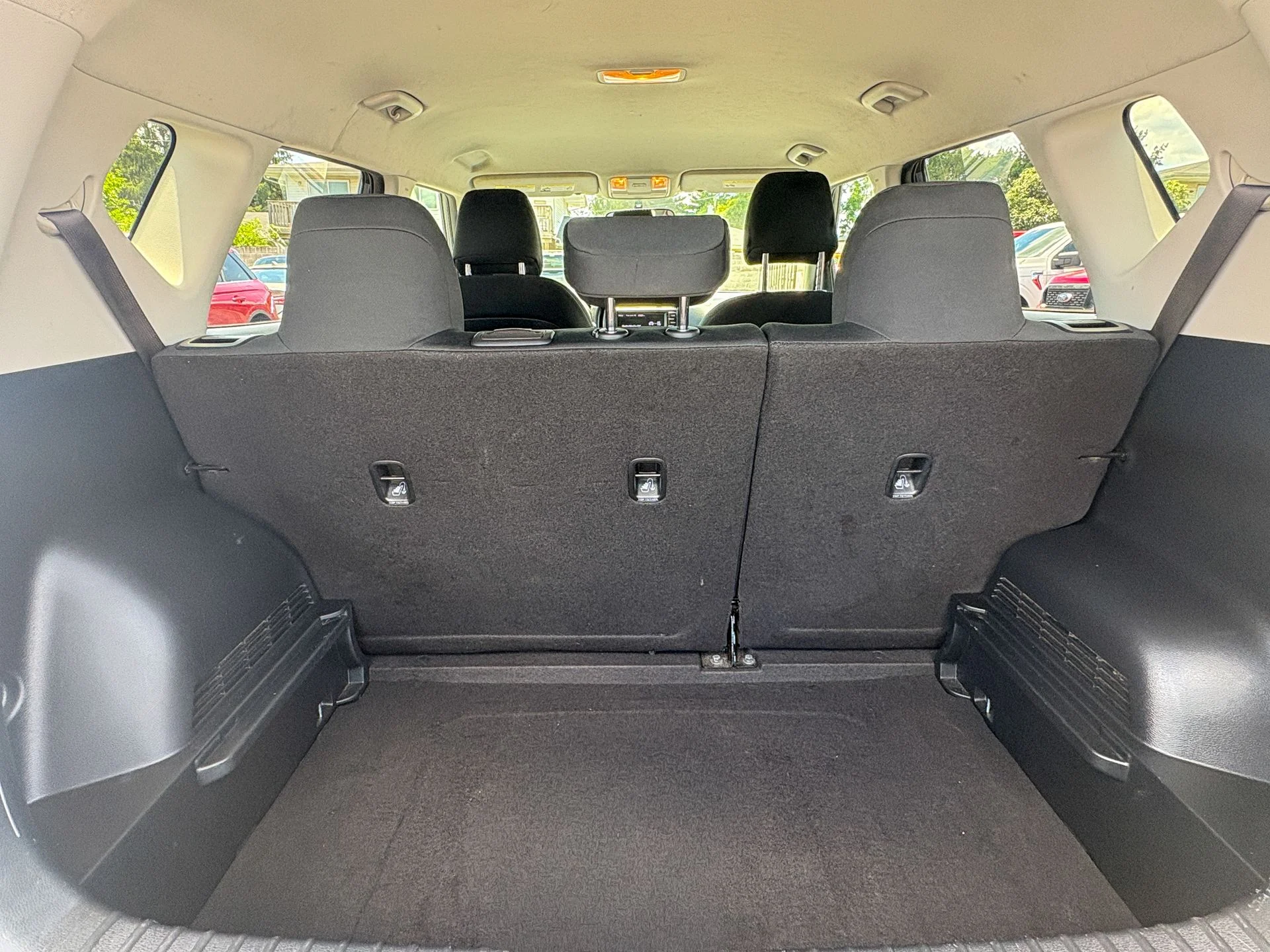 Used 2022 Gray Kia LX image 38