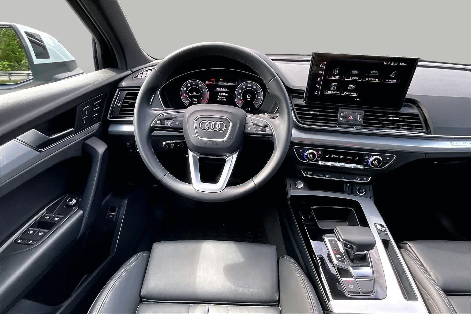 Used 2025 Glacier White Metallic Audi S line Premium image 5