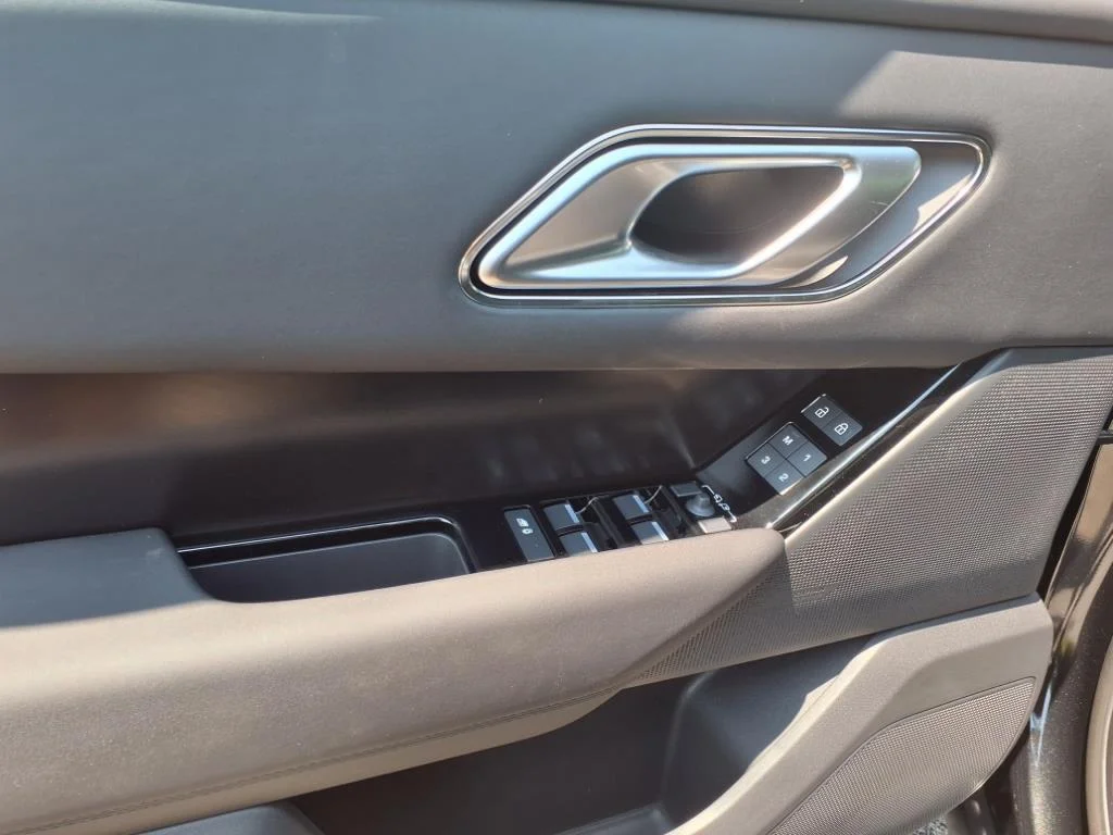 2026 Land Rover Range Rover Velar Dynamic SE - Photo 8