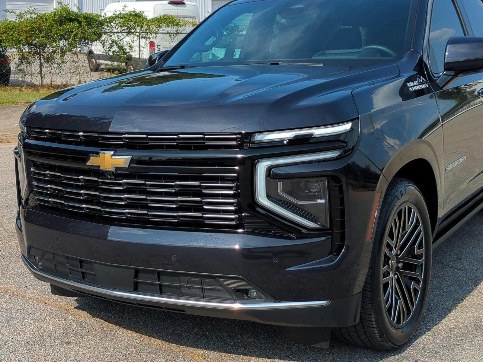 Used 2025 Lakeshore Blue Metallic Chevrolet High Country image 14