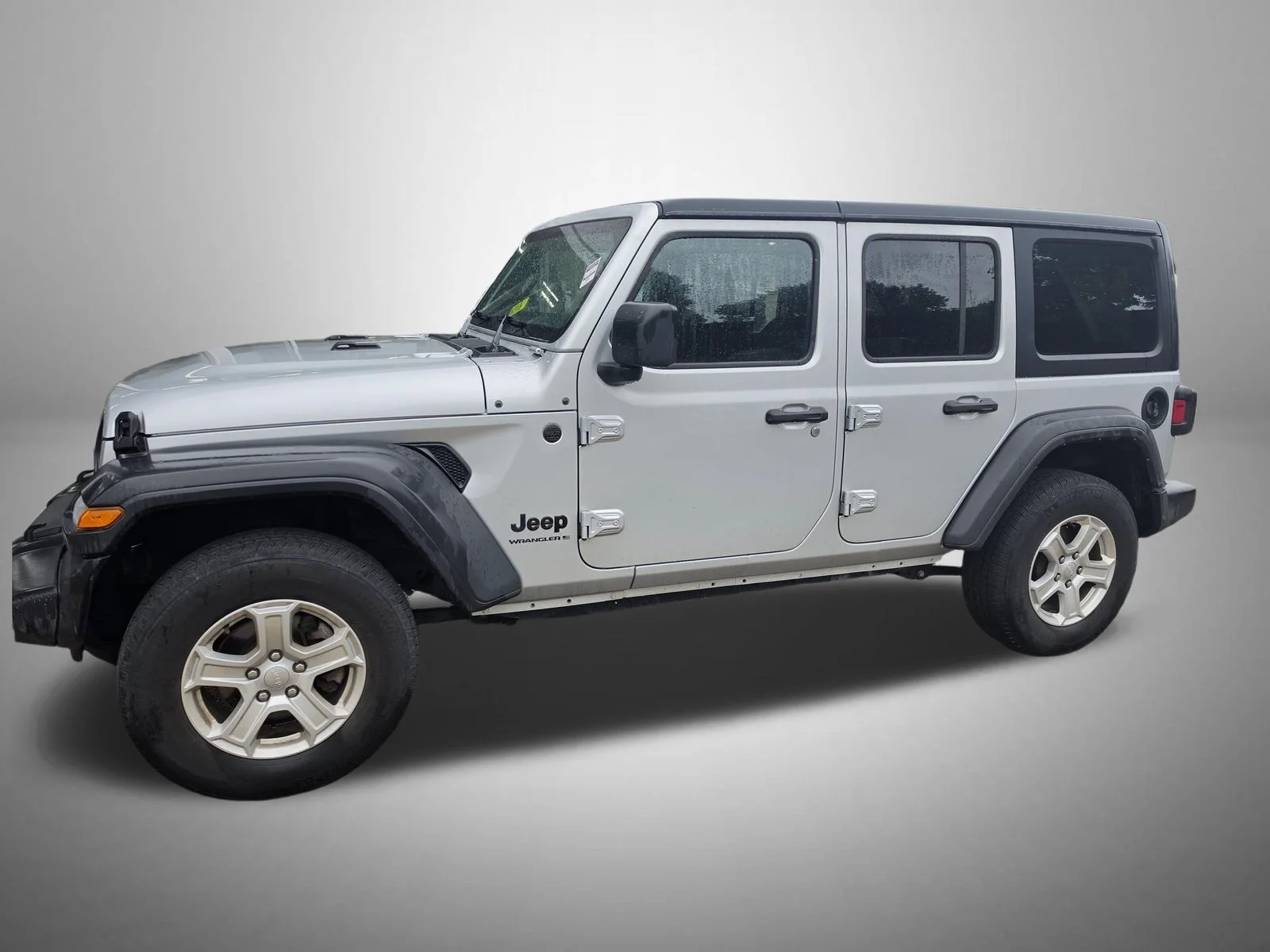 Used 2023 Silver Jeep Sport S image 1
