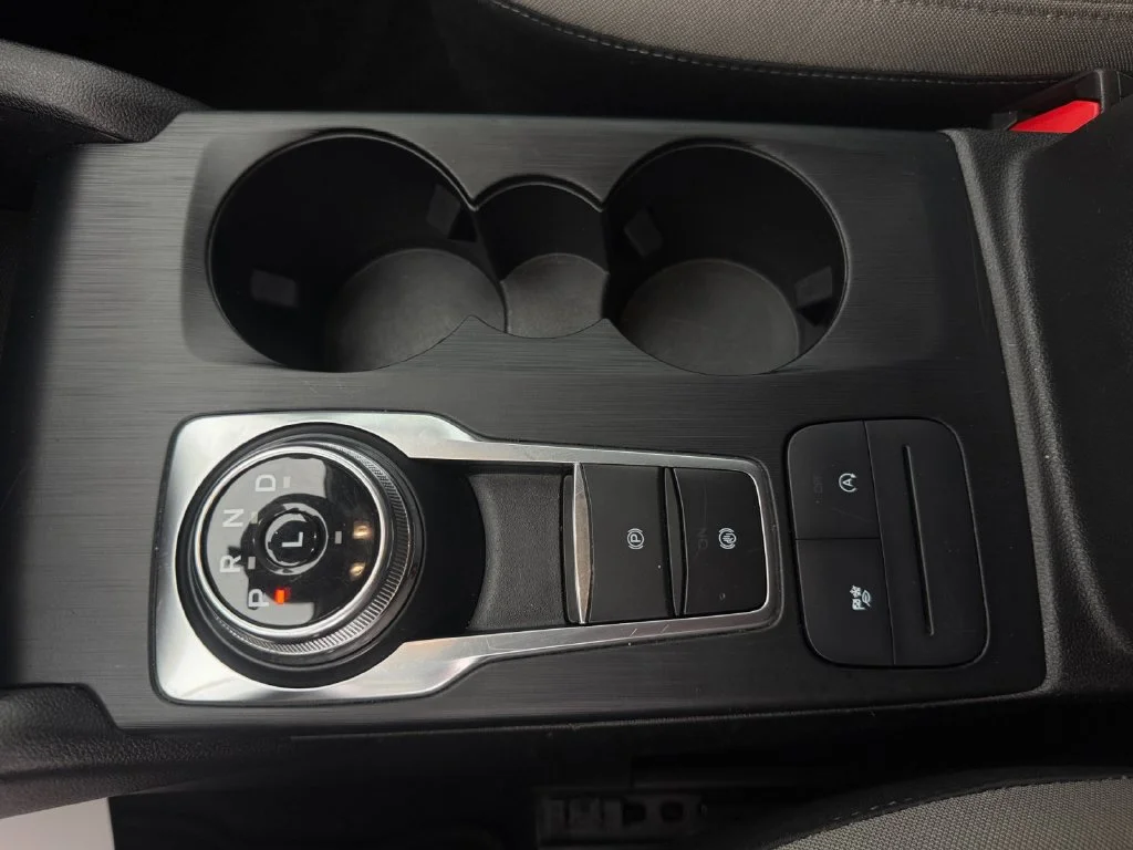 Used 2022 White Ford S image 31