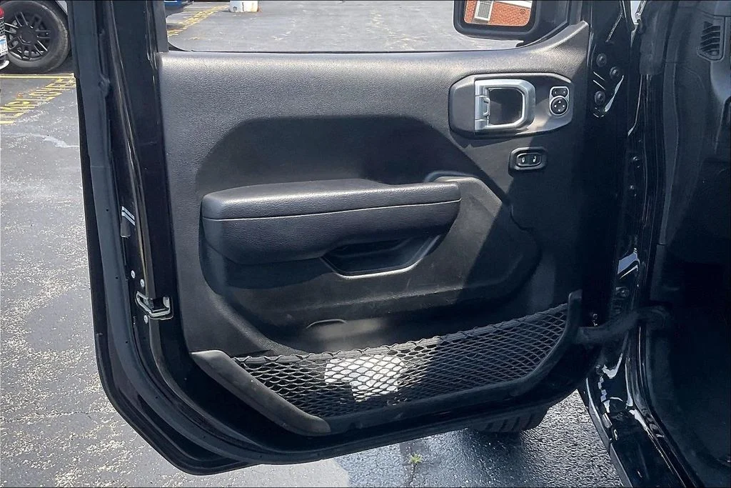 Used 2024 Black Jeep Sport S image 22