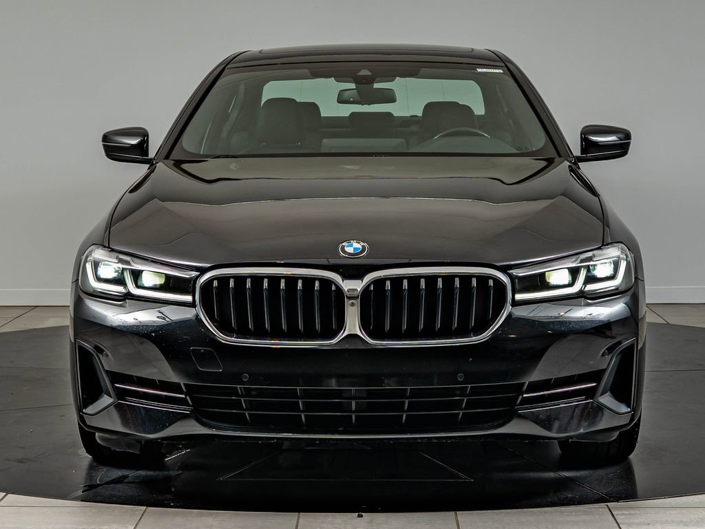 Used 2021 Jet Black BMW 530i xDrive image 2