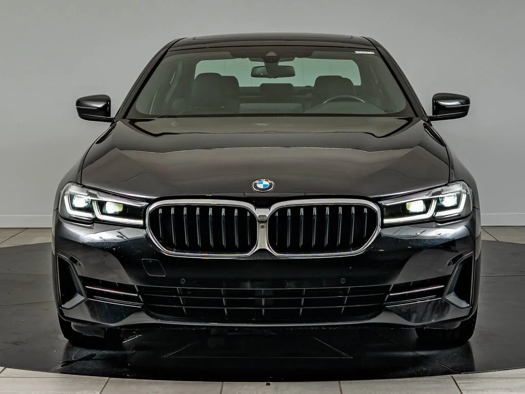 2021 BMW 5 Series 530i xDrive Sedan's photo