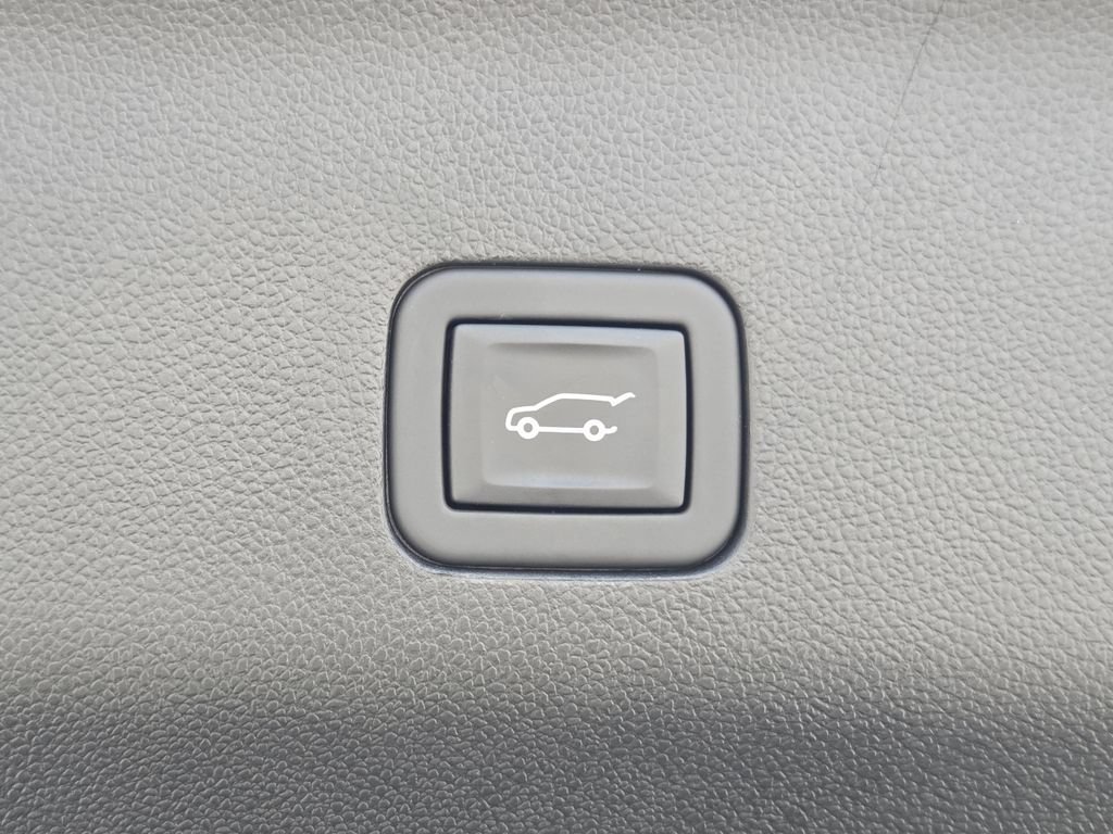 Used 2023 Dark Ash Metallic Chevrolet Z71 image 34