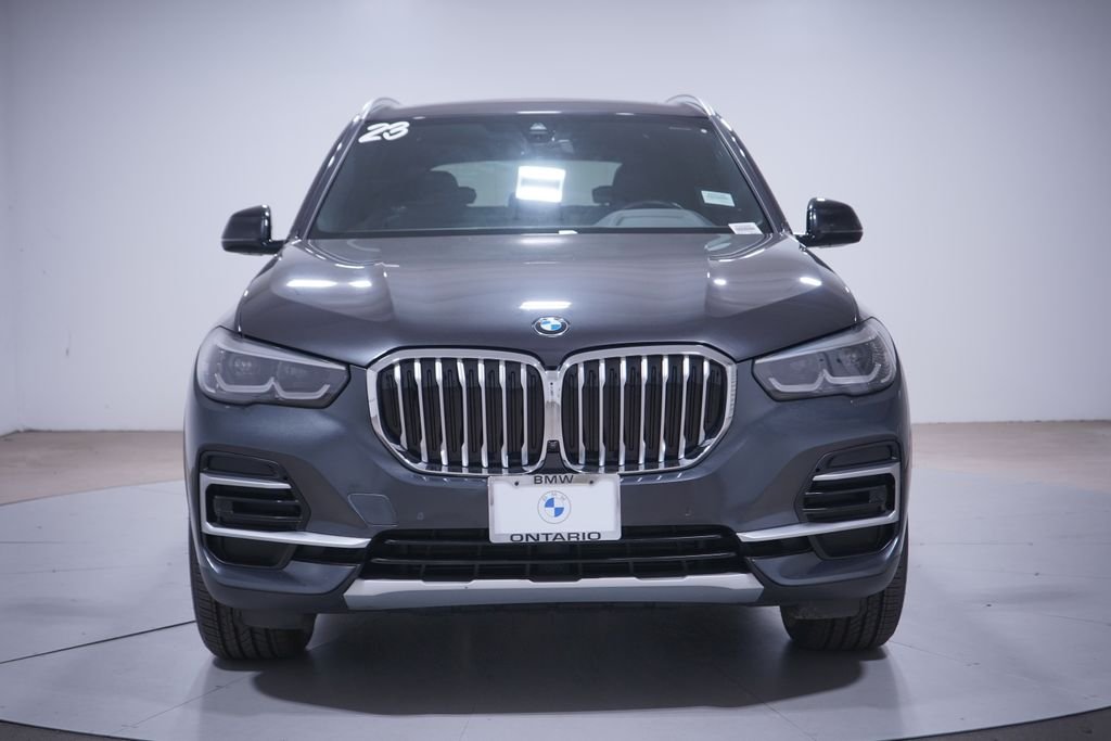 Used 2023 Dark Graphite BMW xDrive40i image 4