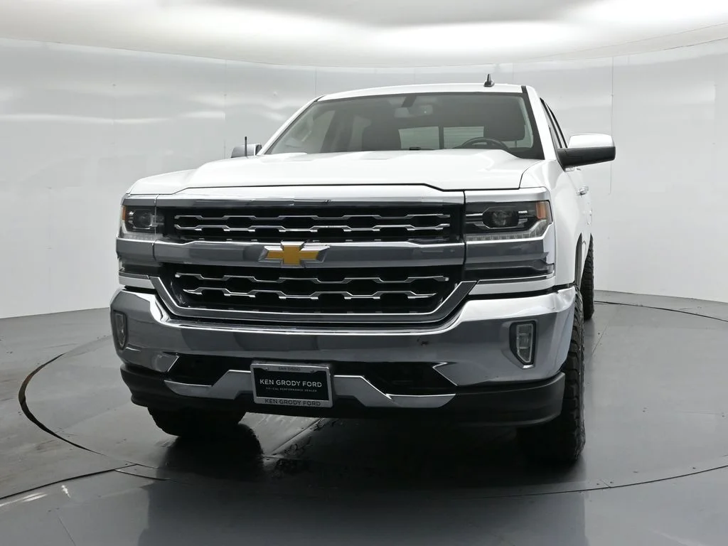 Used 2018 White Chevrolet LTZ image 50
