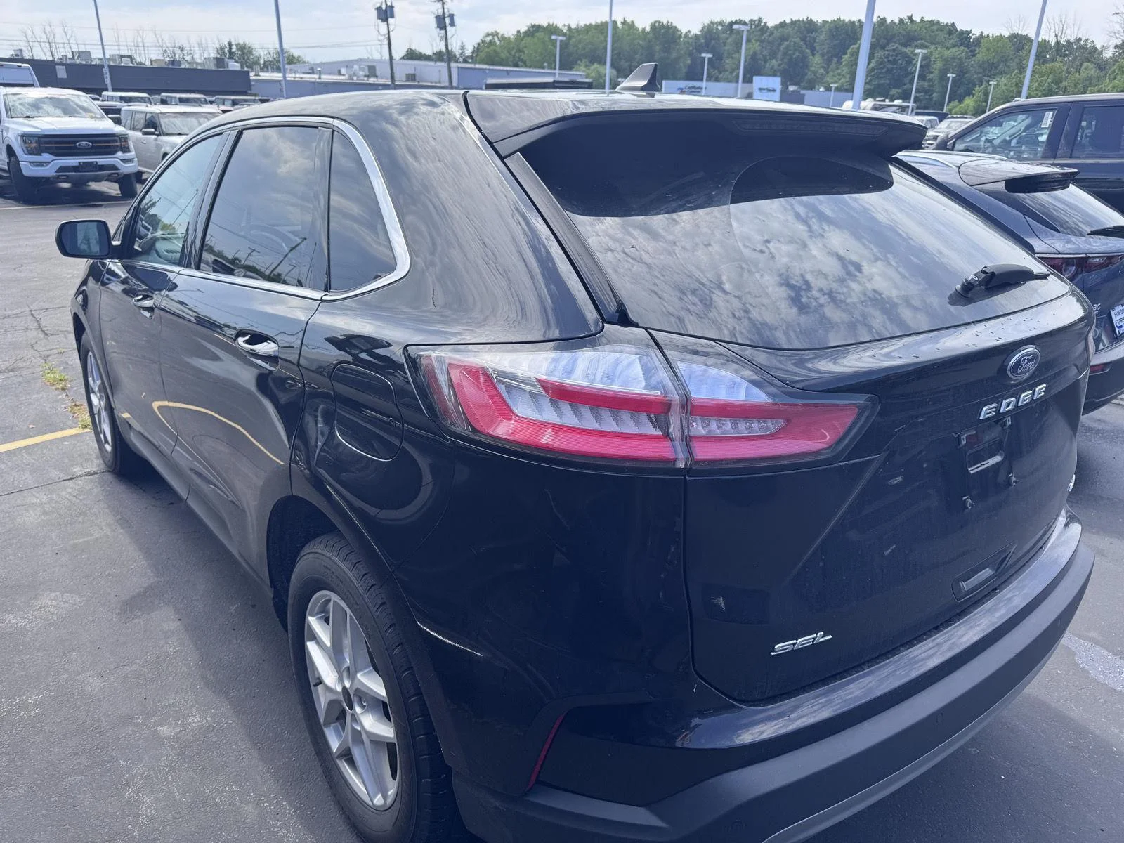 Used 2023 Agate Black Ford SEL image 6