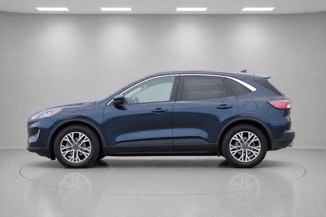 Used 2022 Blue Ford SEL image 6