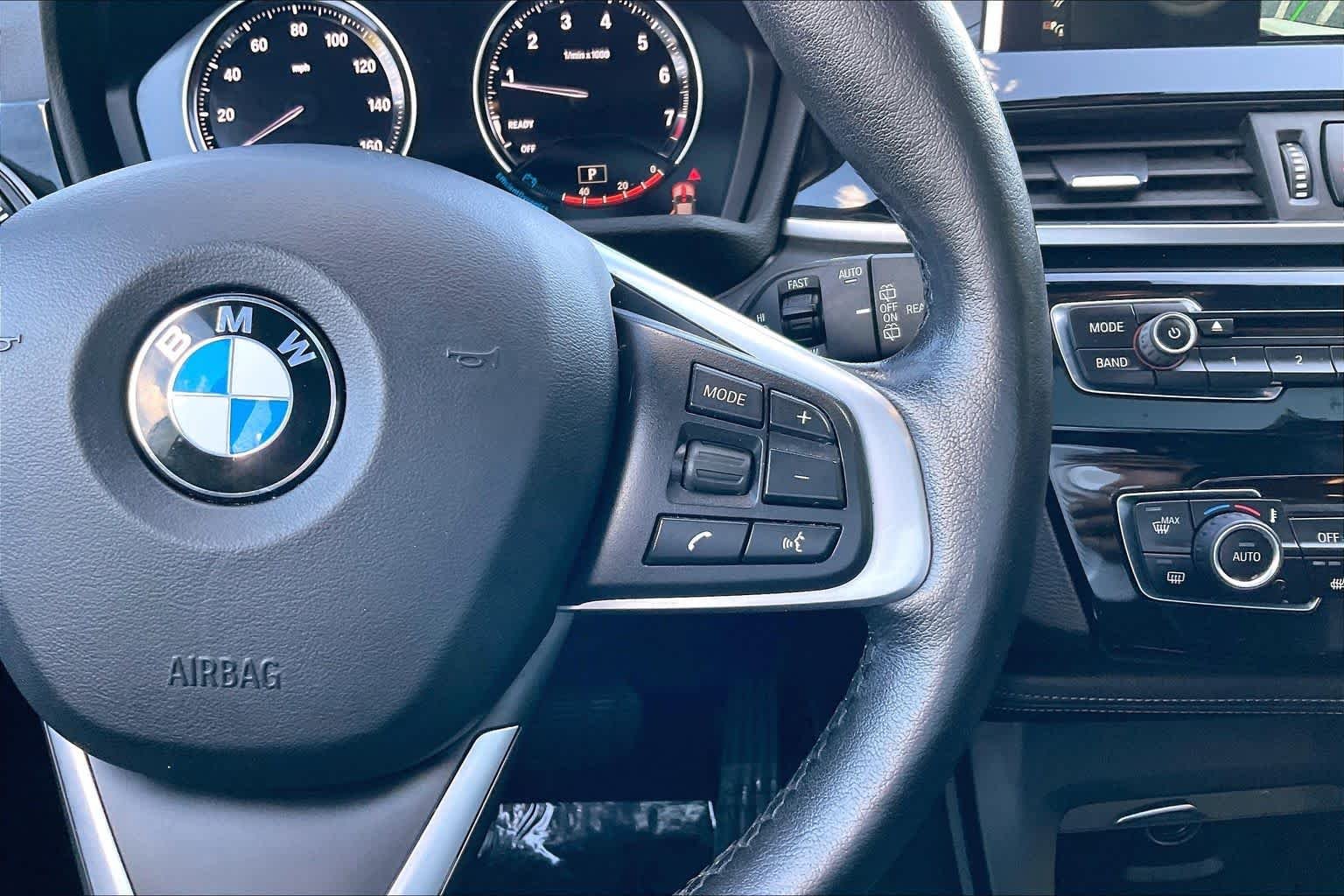 Used 2018 Alpine White BMW xDrive28i image 24