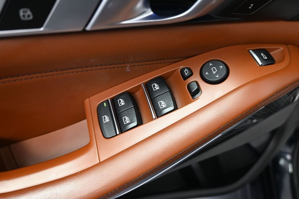 Used 2022 Carbon Black Metallic BMW M50i image 11