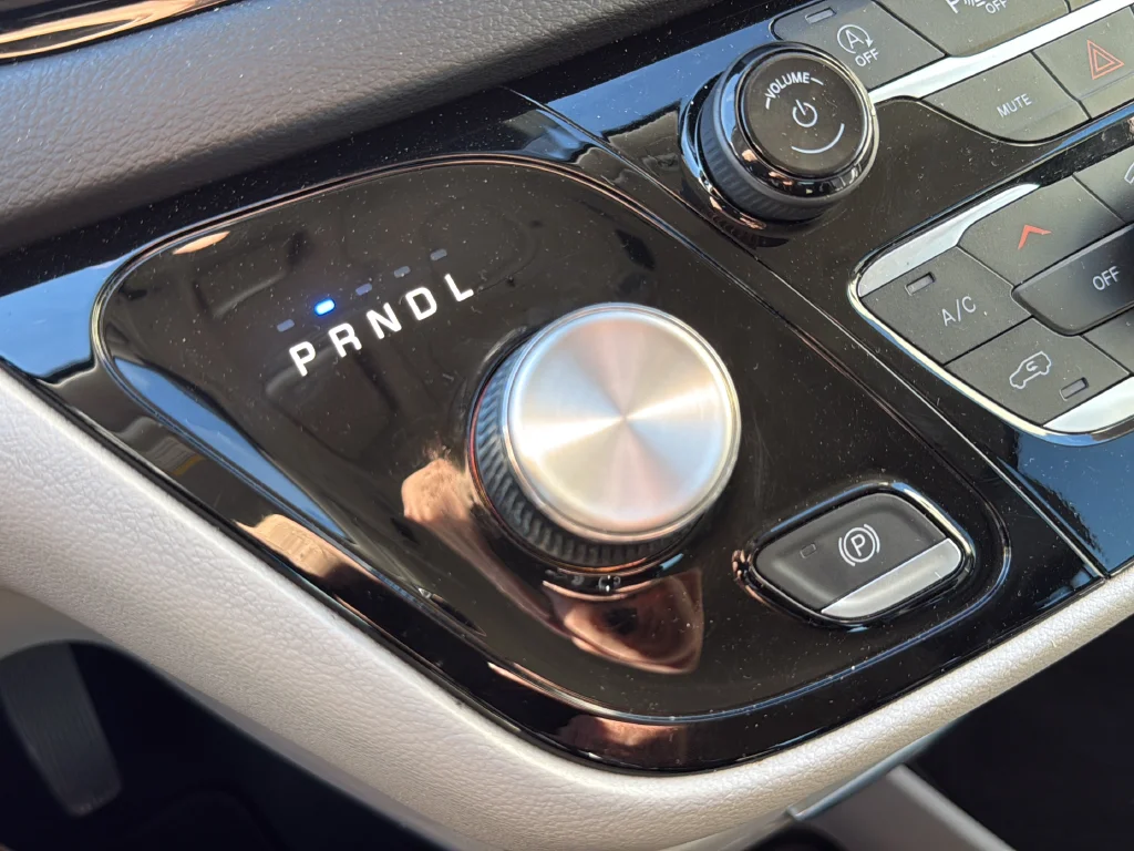 Used 2023 White Chrysler Touring L image 28