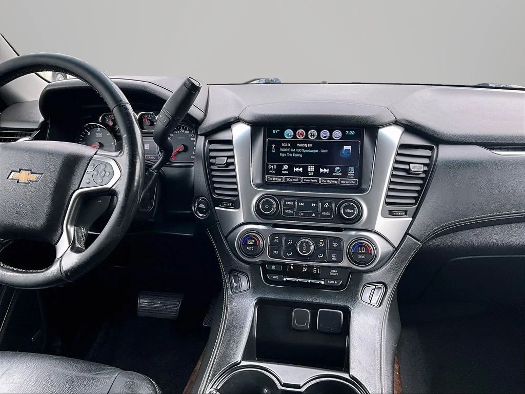 Used 2019 Gray Chevrolet LT image 6