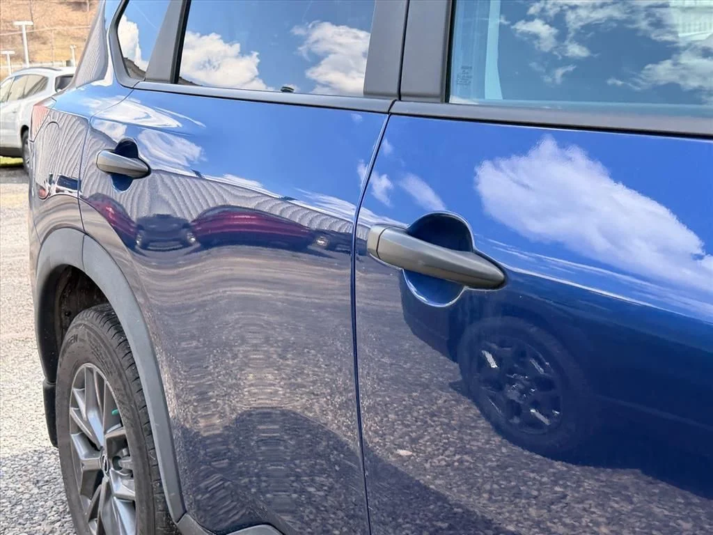 Used 2023 Blue Nissan S image 11