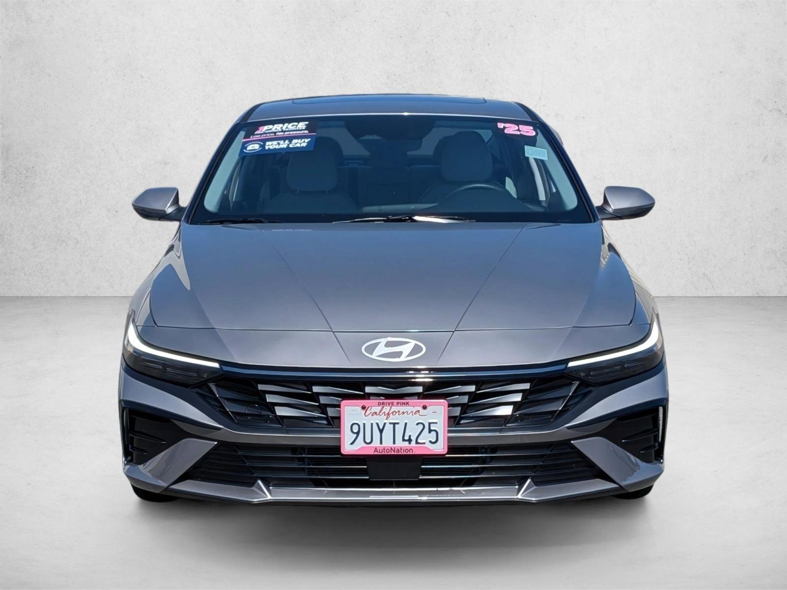 Used 2025 Fluid Metal Hyundai Limited image 2