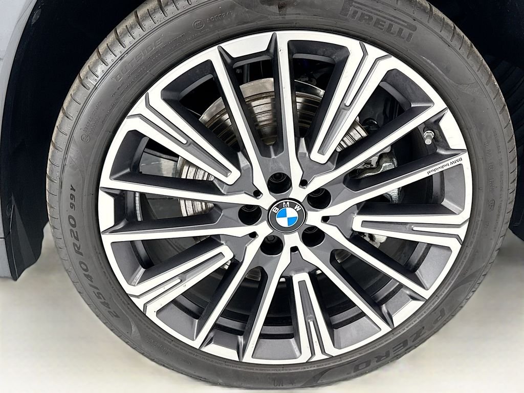 Used 2026 Jet Black BMW xDrive28i image 31