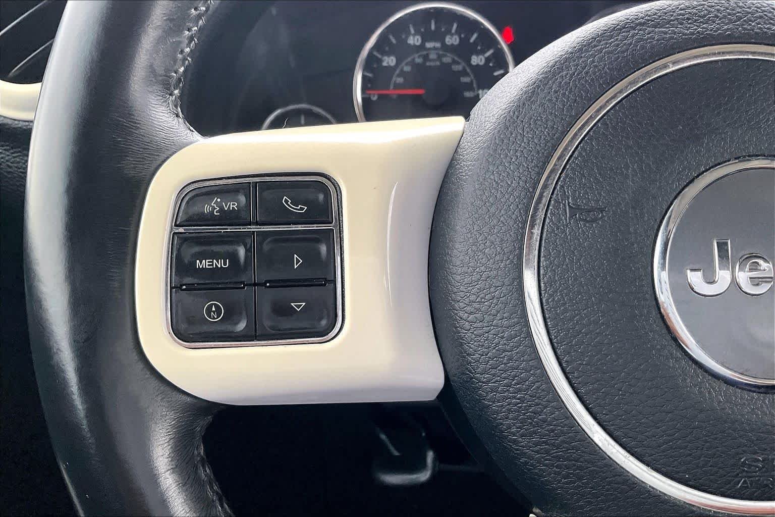 Used 2018 Xtreme Purple Pearlcoat Jeep Sport S image 22