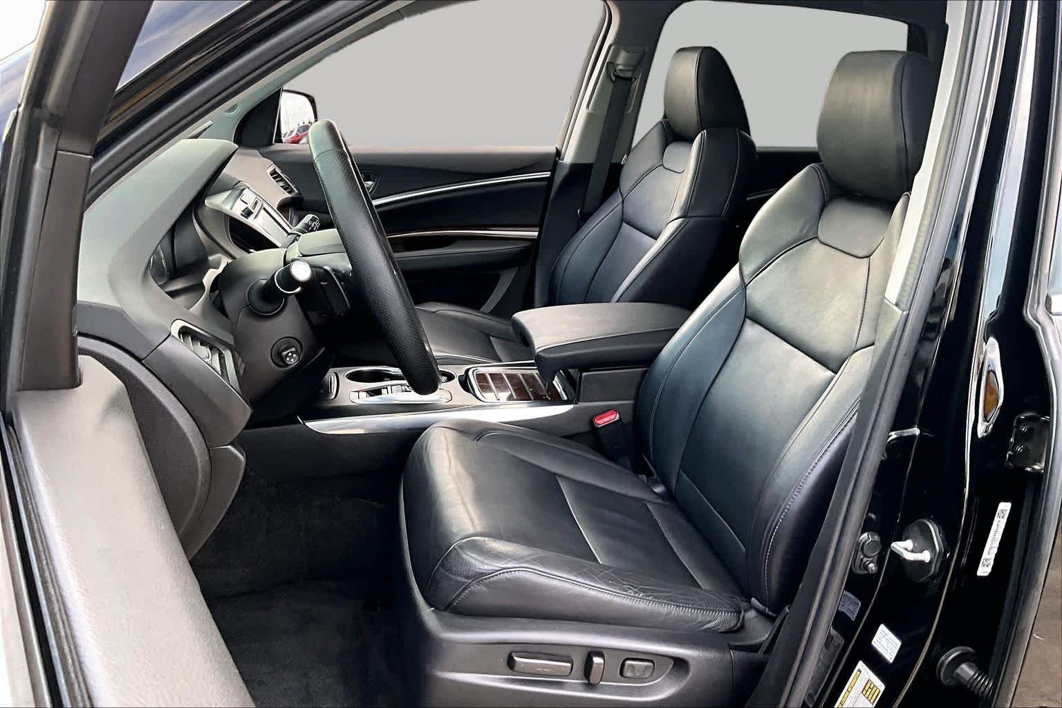 Used 2018 Crystal Black Pearl Acura w/Technology Pkg image 8
