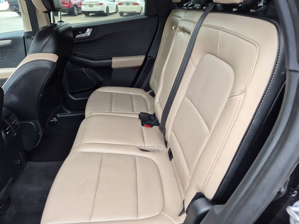 Used 2020 Black Metallic Ford SEL image 24