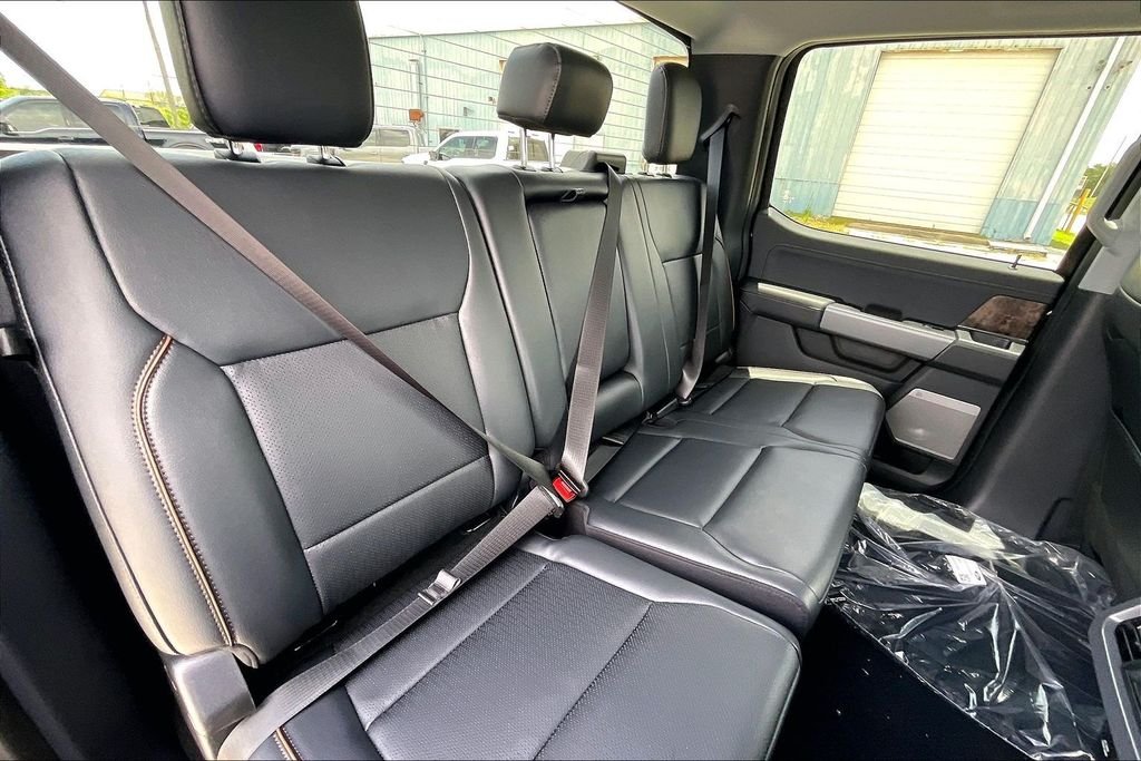 New 2026 Ford Super Duty F-250 Lariat 4D Crew Cab