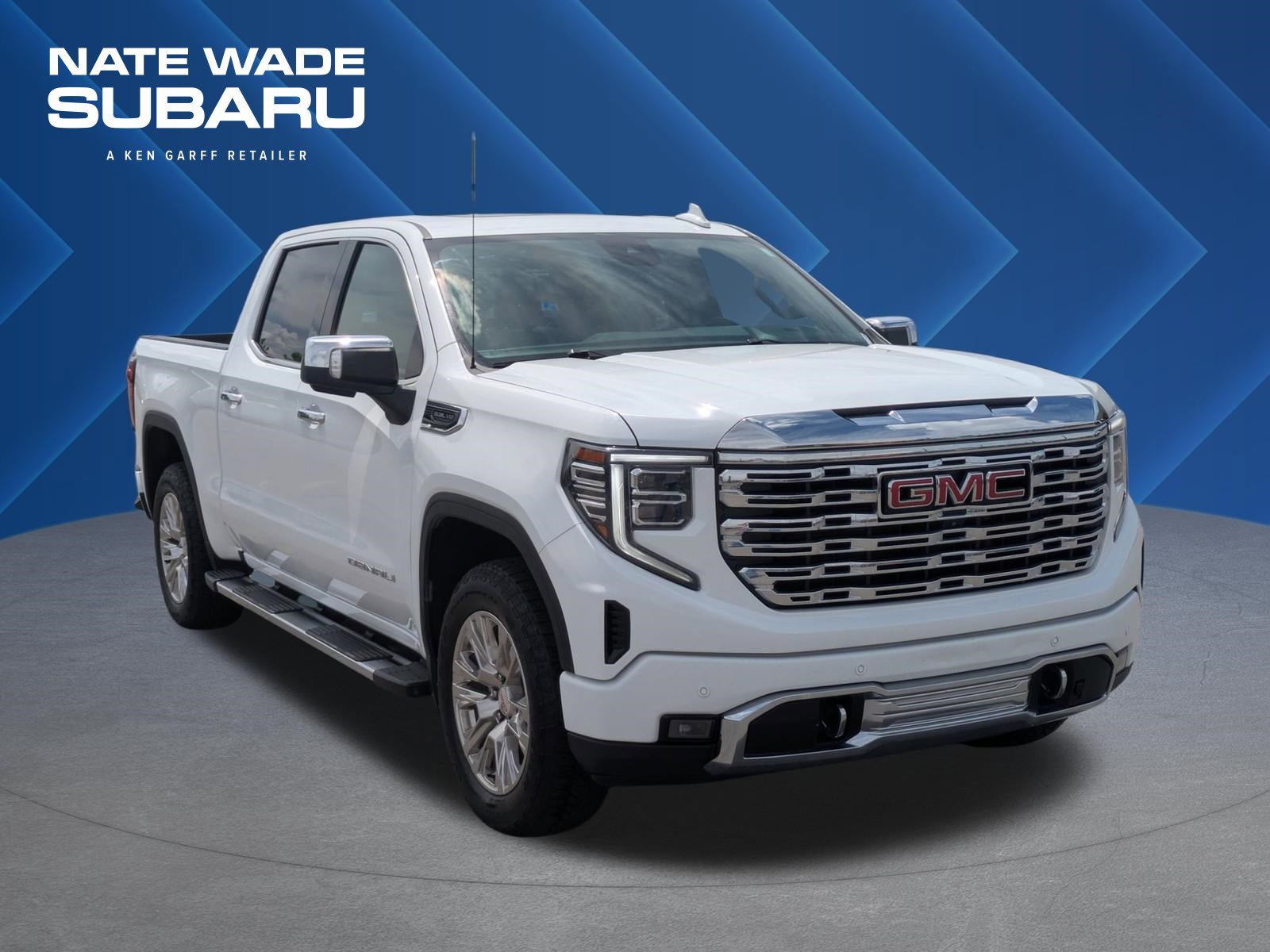 2023 GMC Sierra 4WD Crew Cab Short Box Denali's photo