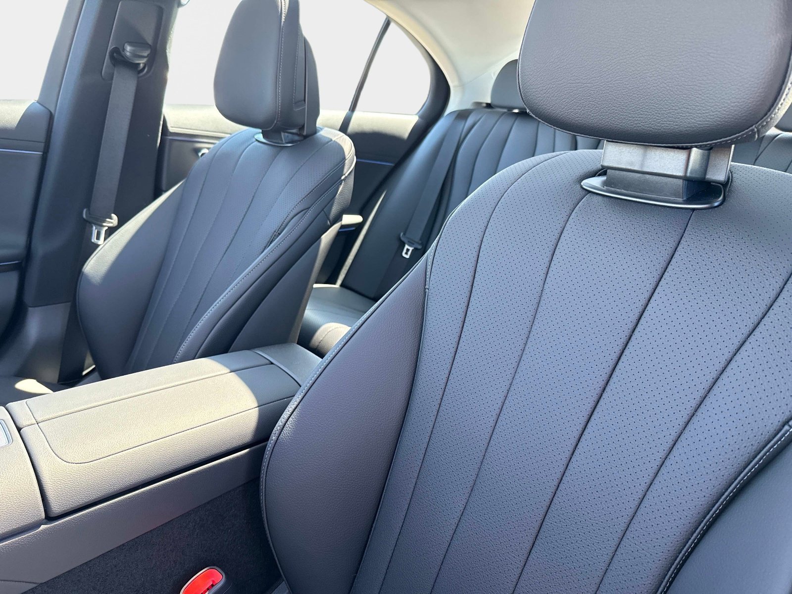 New 2026 Black Mercedes-Benz E 350 RWD Sedan image 21