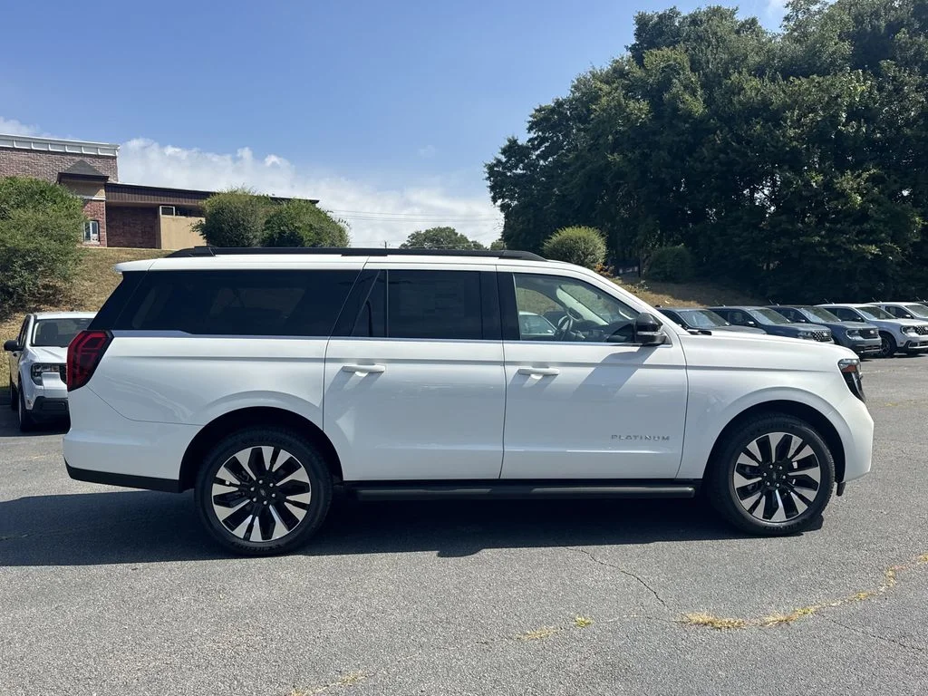 New 2027 White Ford Platinum image 8