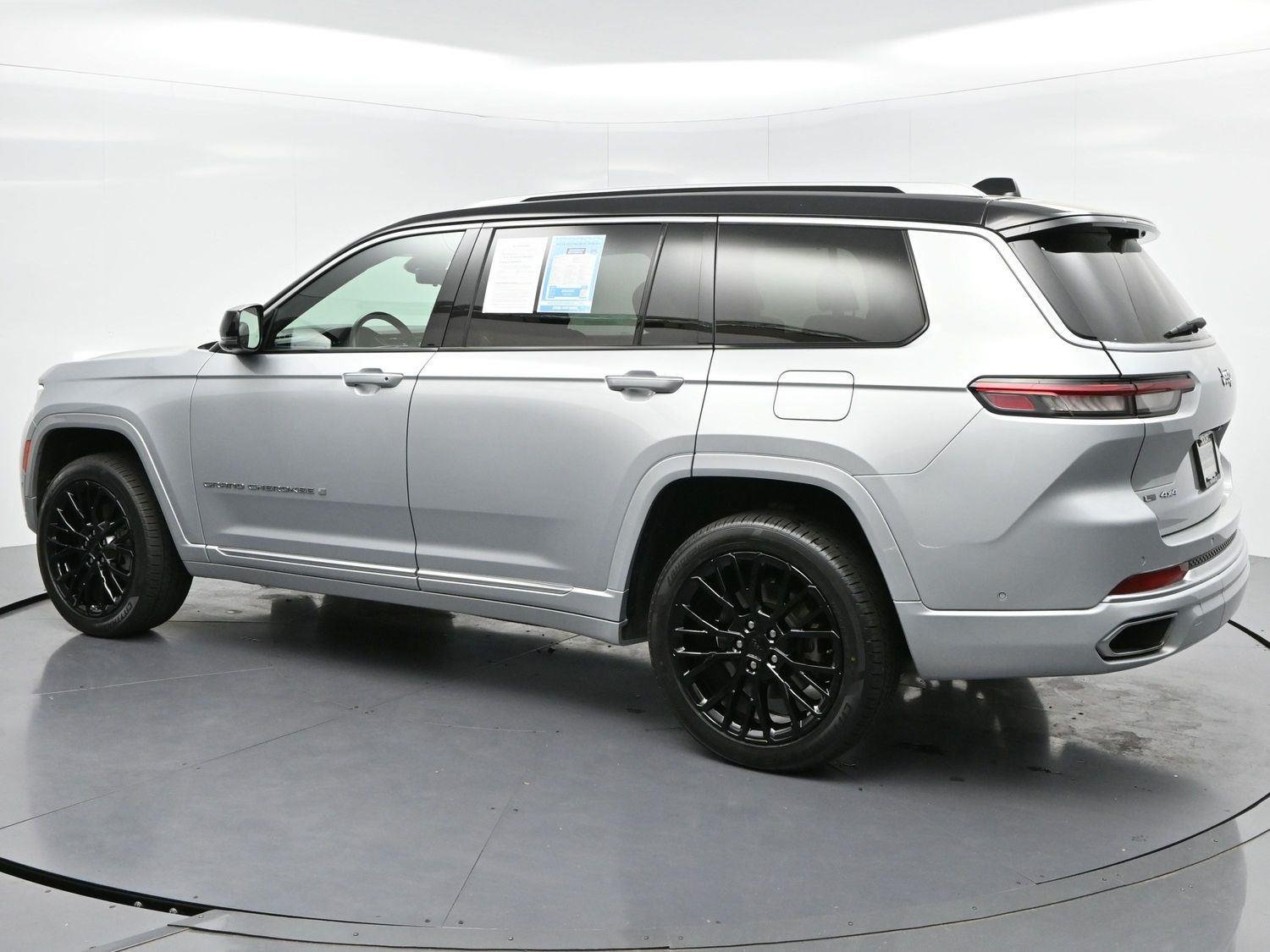 Used 2023 Silver Zynith Jeep Summit Reserve image 5
