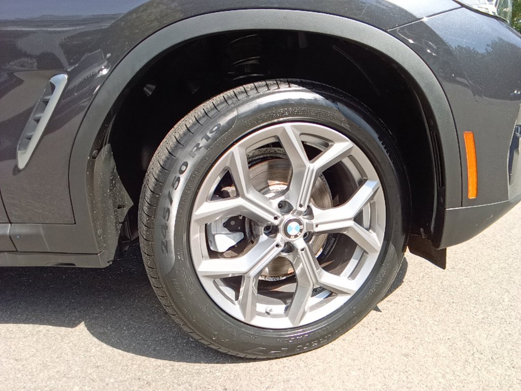 Certified Used 2024 Dark Graphite Metallic BMW xDrive30i image 30