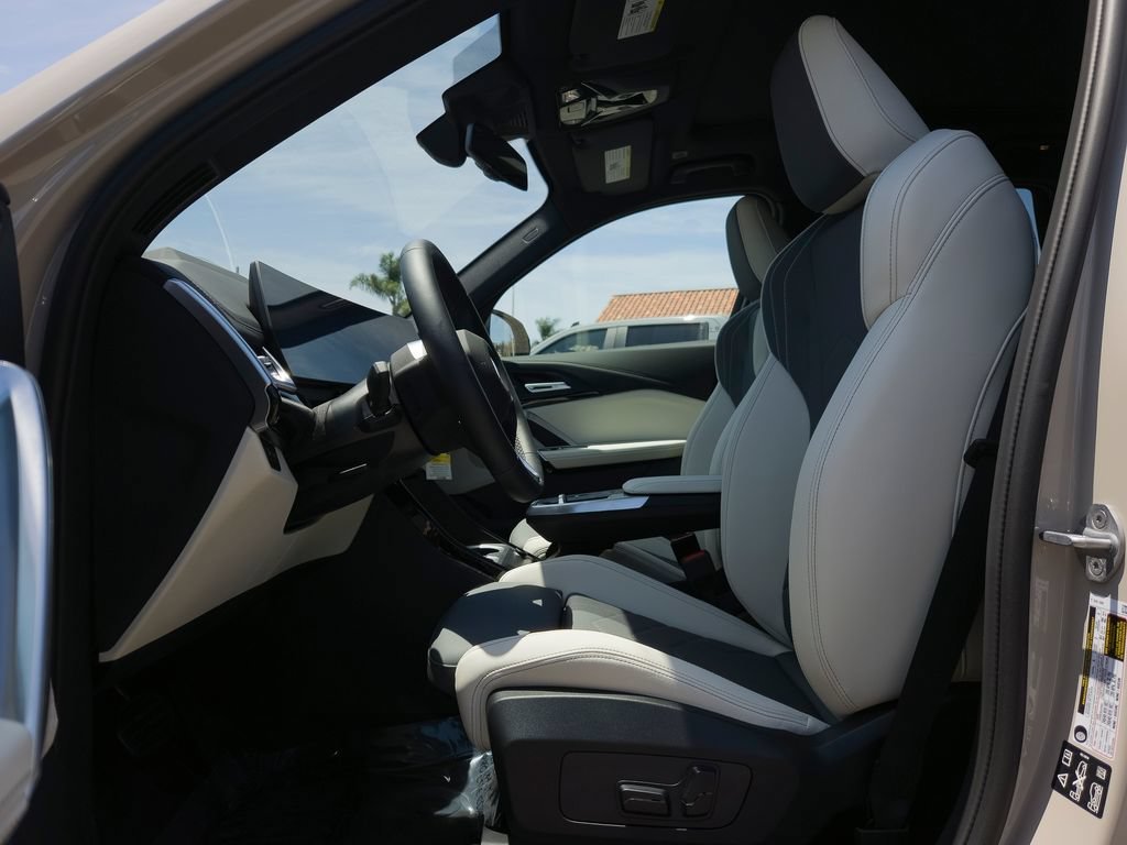 New 2026 Dune Grey Metallic BMW xDrive28i image 7
