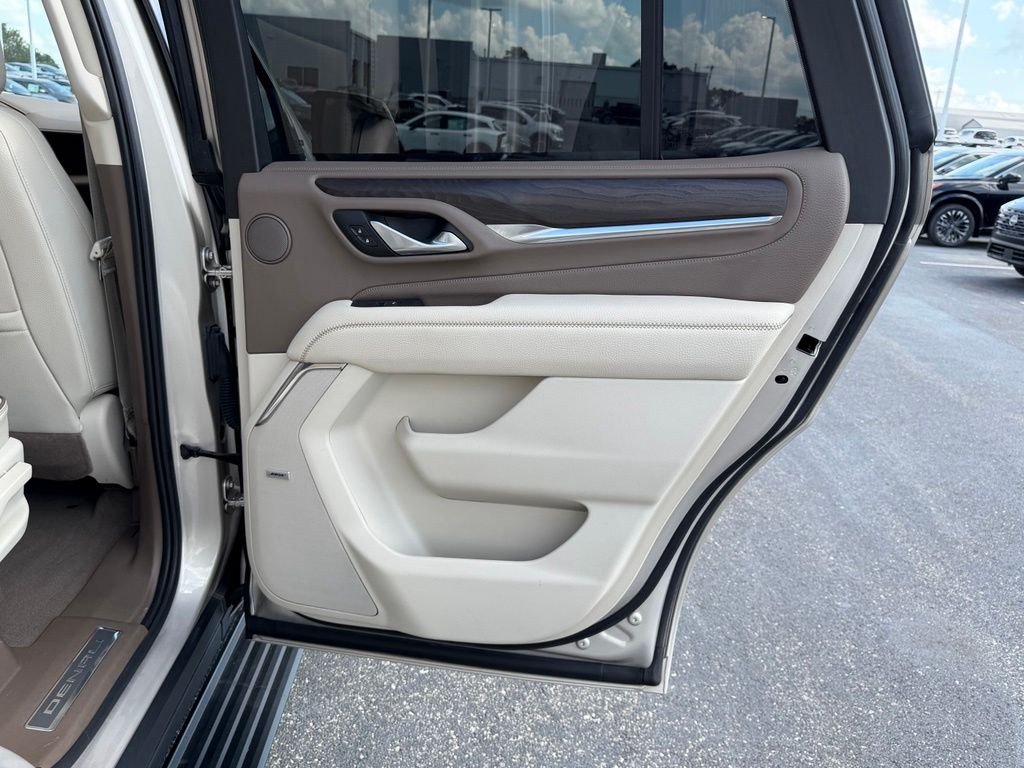 Used 2022 Beige GMC Denali image 22