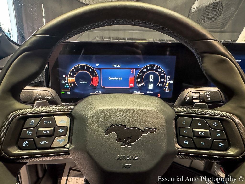 2024 FORD MUSTANG - Image 16