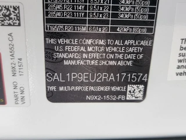 Used 2024  Land Rover SE image 29