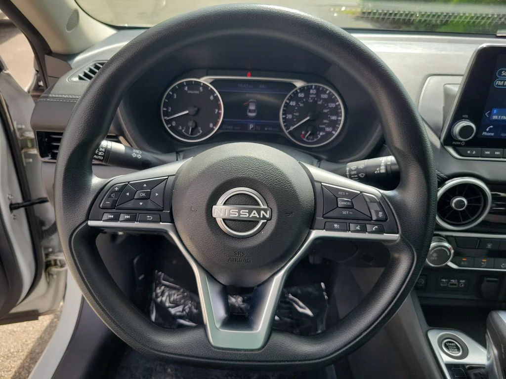 Used 2024 White Nissan SV image 26