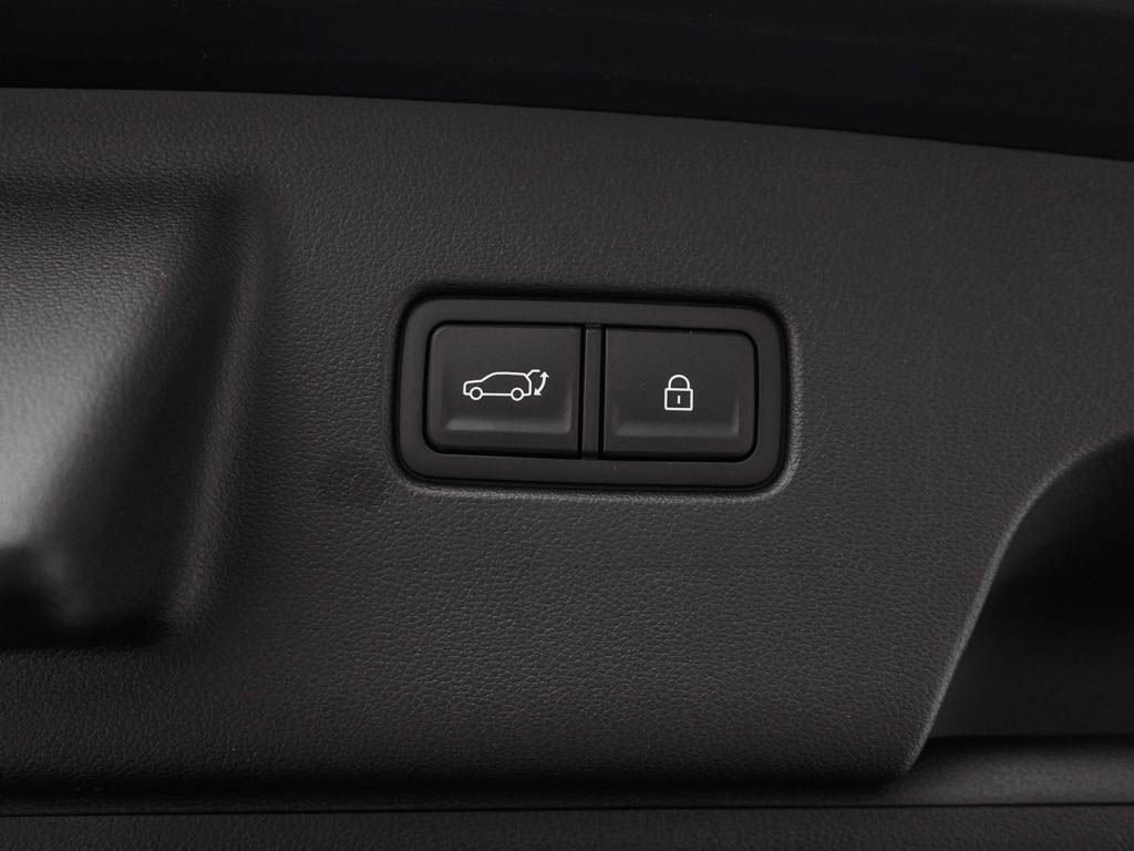 New 2026 Abyss Black Pearl Hyundai SEL 8P AWD image 9