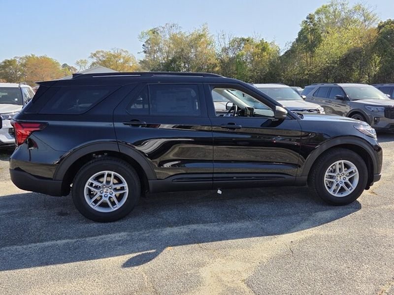 New 2026 Agate Black Metallic Ford Active image 13