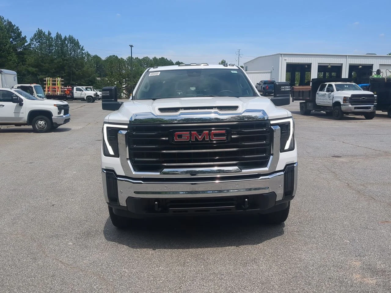 New 2026 Summit White GMC Pro image 3
