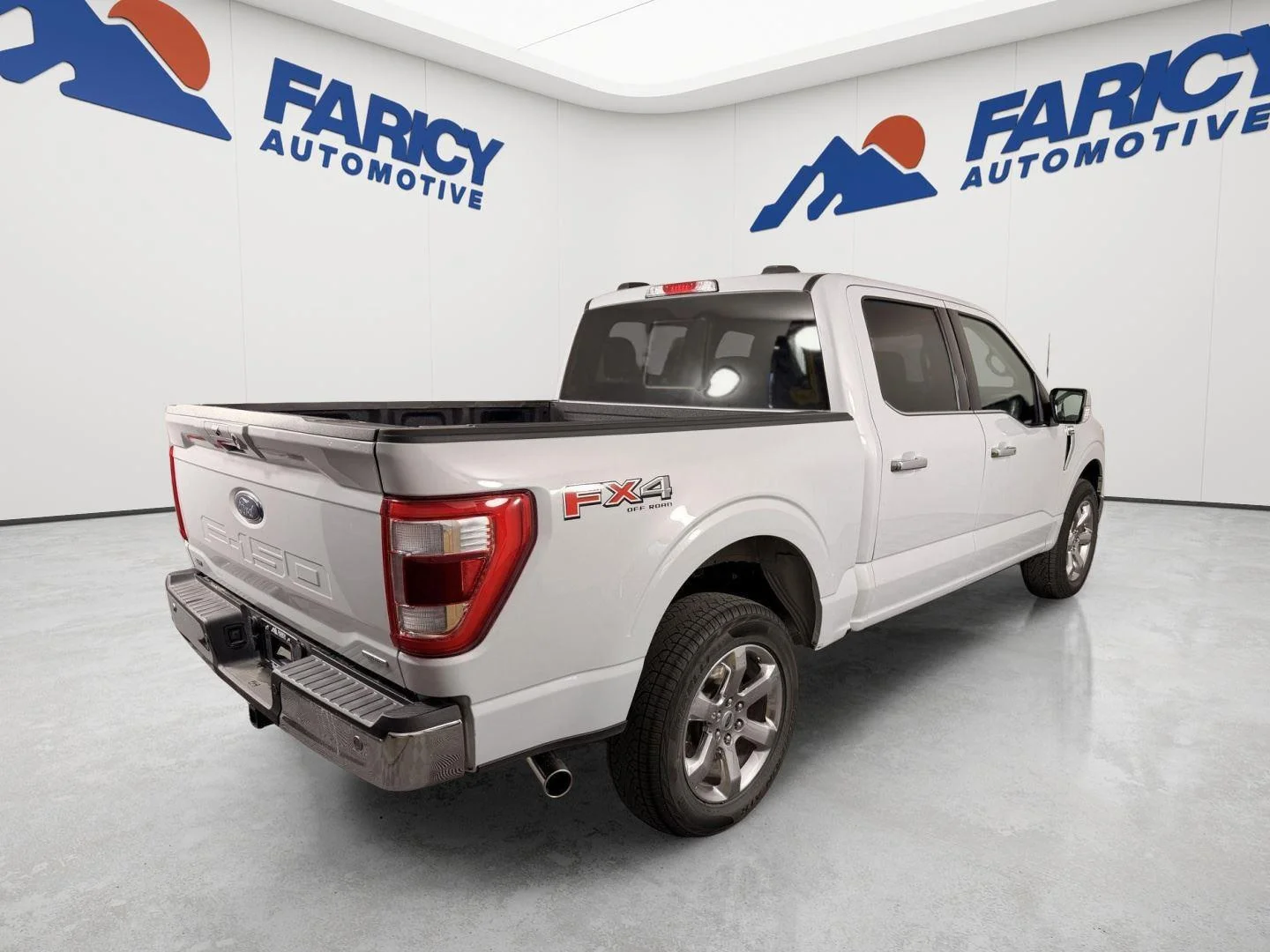 Used 2022 Space White Ford LARIAT image 9