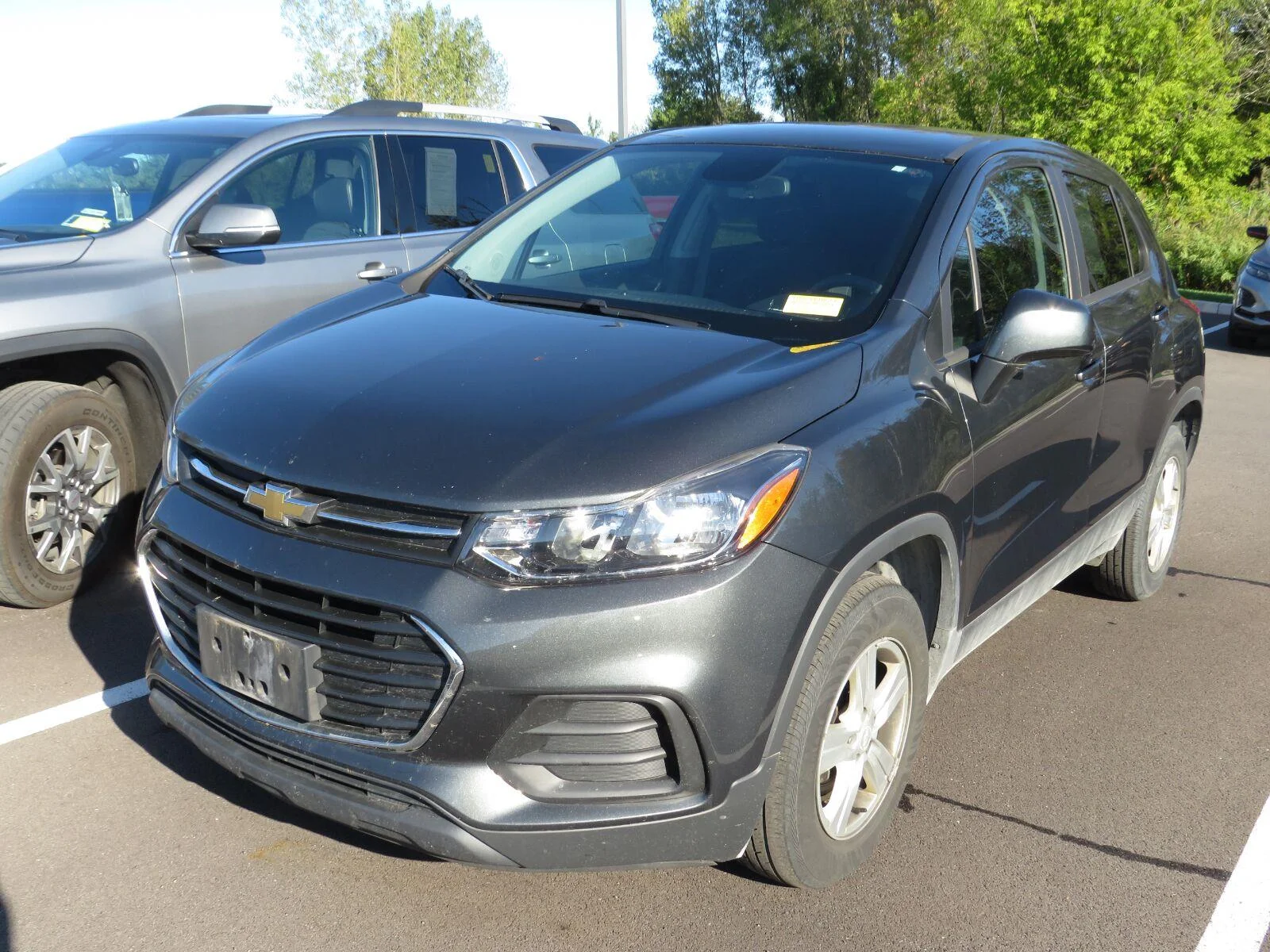 Used 2020 NIGHTFALL GRAY METALLIC Chevrolet LS image 6