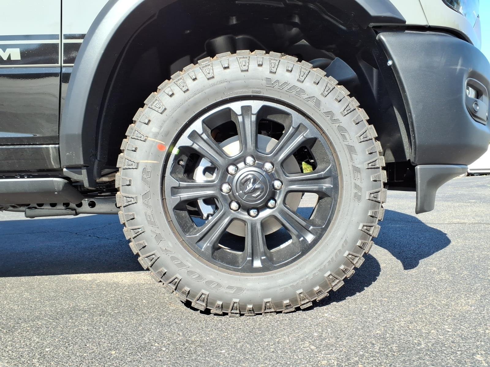 New 2027 Ceramic Gray Clear-Coat Paint RAM Rebel image 9