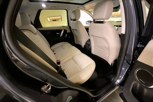 Used 2025 Blue Land Rover S image 12