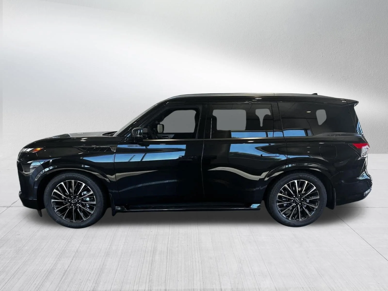 New 2027 MINERAL BLACK INFINITI Autograph 4WD image 2
